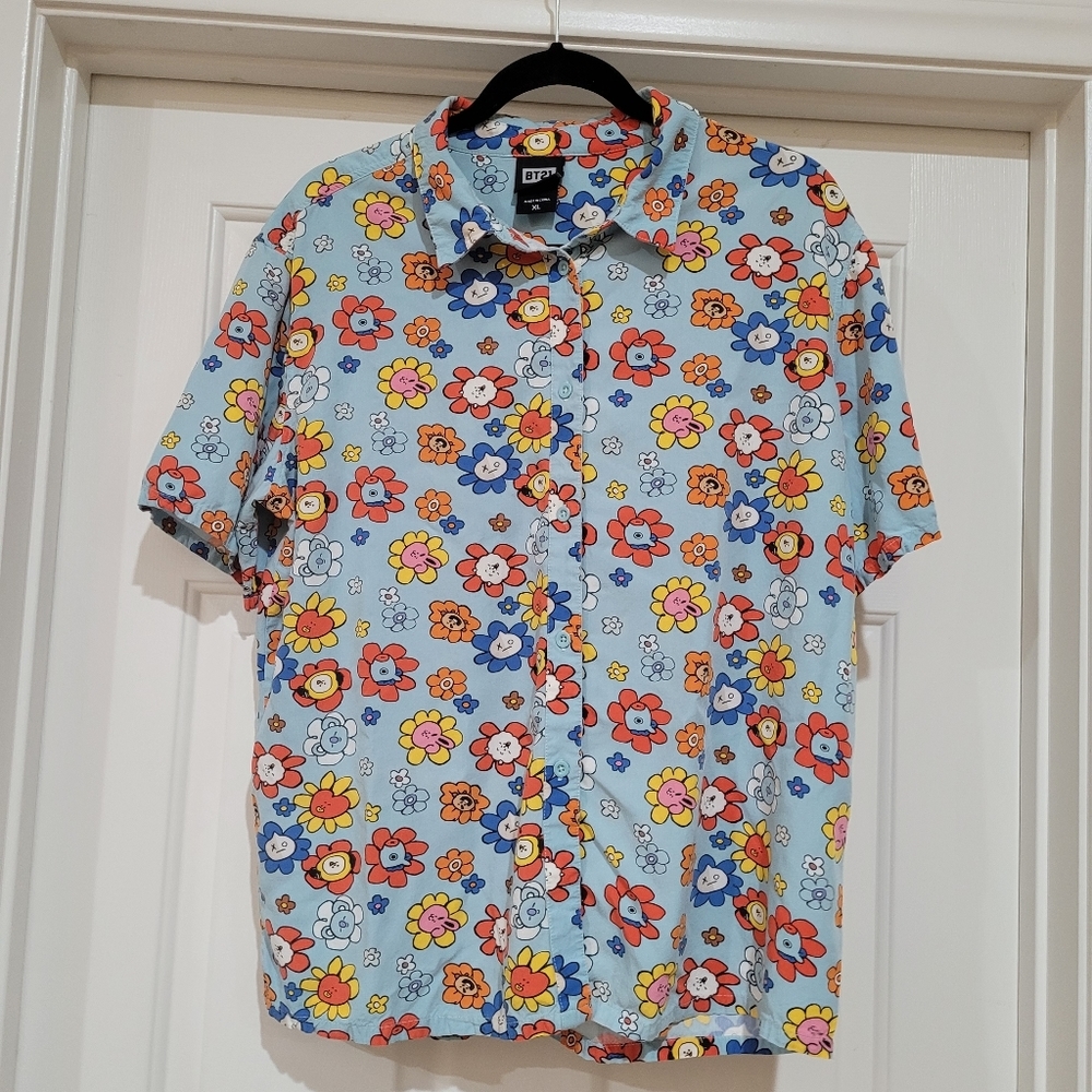 BT21 online exclusive! Flower button down.  Unisex